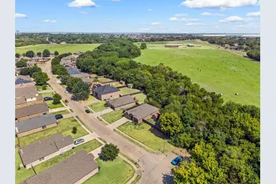 1800 Kings Cross Drive, Lancaster, TX 75134 - Photo 29