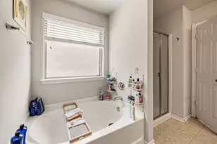 1800 Kings Cross Dr, Lancaster, TX 75134 - Photo 17