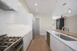 2630 Calvin St, Dallas, TX 75204 - Photo 7