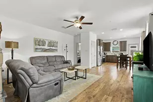 1206 Goliad Dr, Lewisville, TX 75077 - Photo 5