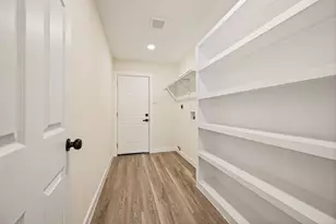 1003 Summit Cir, Carrollton, TX 75006 - Photo 9