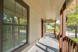 541 Denison St, Gainesville, TX 76240 - Photo 3
