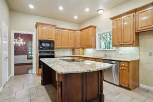 23 Oak Forrest Cir, Denton, TX 76210 - Photo 9