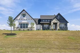 251 Marie Ln, Waxahachie, TX 75167 - Photo 1