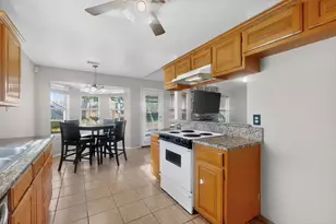 107 Catie Ln, Joshua, TX 76058 - Photo 9