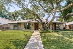 2736 Grandview Dr, Plano, TX 75075 - Photo 1