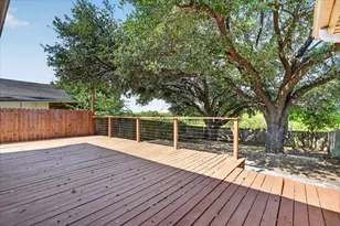 1800 Tree Line Dr, Carrollton, TX 75007 - Photo 11