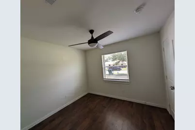 401 Redbud Lane, Wilmer, TX 75172 - Photo 9