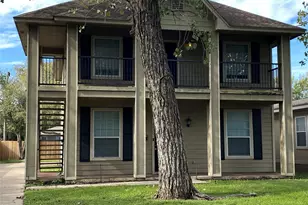 2822 Livingston Ave, Fort Worth, TX 76110 - Photo 1