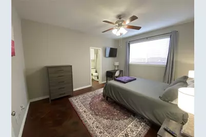 2822 Livingston Avenue, Fort Worth, TX 76110 - Photo 3