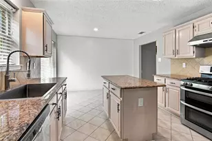 7105 Isle Royale Dr, Fort Worth, TX 76137 - Photo 13