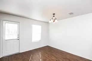 6624 Meadow Way Ln, Fort Worth, TX 76179 - Photo 5