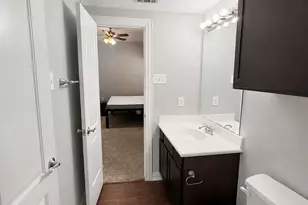 2410 S 2nd St, Waco, TX 76706 - Photo 27