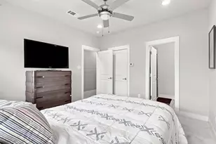 1114 S Adams St, Fort Worth, TX 76104 - Photo 9