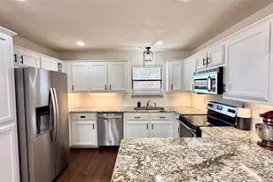 1402 Preston Trail Ct, Graham, TX 76450 - Photo 3