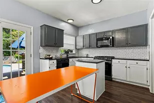 5203 Rio Ct, Arlington, TX 76017 - Photo 9