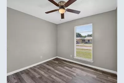 3205 Pacesetter Drive, Dallas, TX 75241 - Photo 11