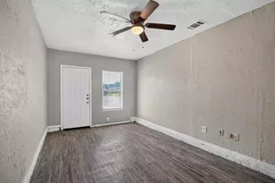 3205 Pacesetter Dr, Dallas, TX 75241 - Photo 7