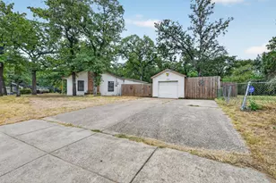 1629 Robinwood Dr, Fort Worth, TX 76111 - Photo 29