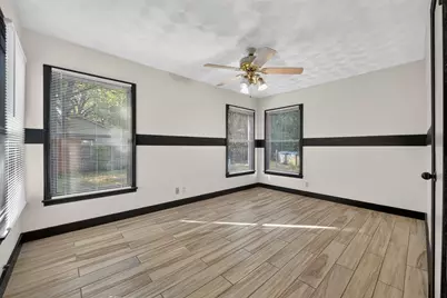 1629 Robinwood Drive, Fort Worth, TX 76111 - Photo 15