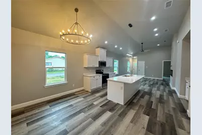825 Edgar Street, Greenville, TX 75401 - Photo 5
