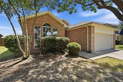 1113 Beaverwood Lane, Crowley, TX 76036 - Photo 3
