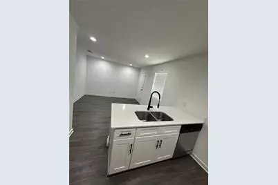 321 E 8th Street #206, Dallas, TX 75203 - Photo 9