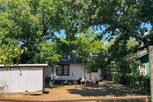 2512 Colonial Ave, Waco, TX 76707 - Photo 3