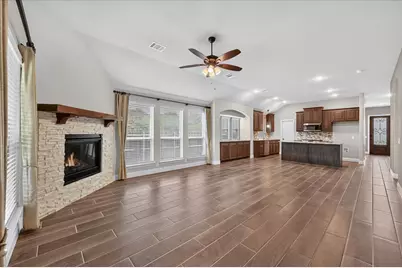 1941 Silverleaf Drive, Glenn Heights, TX 75154 - Photo 7