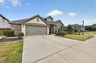 1941 Silverleaf Dr, Glenn Heights, TX 75154 - Photo 1