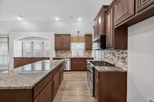 1941 Silverleaf Dr, Glenn Heights, TX 75154 - Photo 11