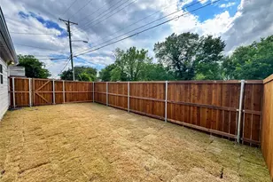 2916 Hemphill St, Greenville, TX 75401 - Photo 13