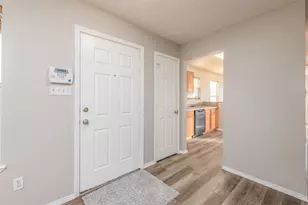 7550 Kings Tr, Fort Worth, TX 76133 - Photo 3