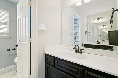 2124 Brentwood Lane, Carrollton, TX 75006 - Photo 23