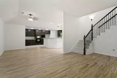 2124 Brentwood Lane, Carrollton, TX 75006 - Photo 7