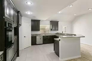 2124 Brentwood Ln, Carrollton, TX 75006 - Photo 9