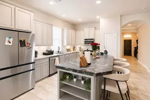 7015 Chackbay Ln, Dallas, TX 75227 - Photo 3