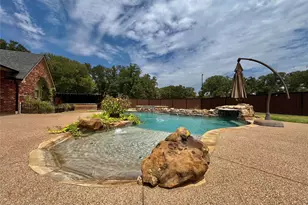 245 Spring Creek Ct, Paradise, TX 76073 - Photo 5