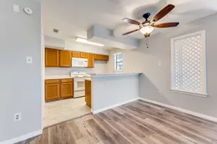 2835 Keller Springs, Carrollton, TX 75006 - Photo 9