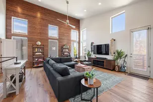 2421 N Garrett Ave, Dallas, TX 75206 - Photo 1