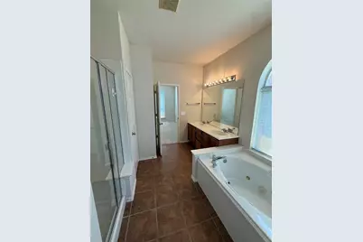 1740 Hidden Brook Drive, Grand Prairie, TX 75050 - Photo 15
