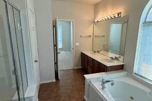 1740 Hidden Brook Dr, Grand Prairie, TX 75050 - Photo 15