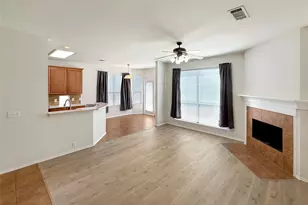 1740 Hidden Brook Dr, Grand Prairie, TX 75050 - Photo 11
