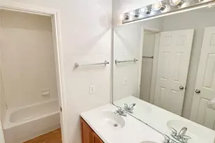 1740 Hidden Brook Dr, Grand Prairie, TX 75050 - Photo 13