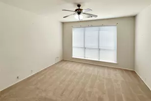 1740 Hidden Brook Dr, Grand Prairie, TX 75050 - Photo 25