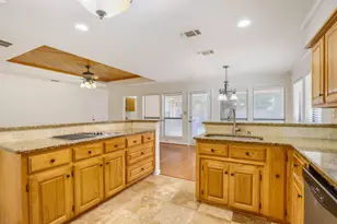 806 Royal Birkdale Dr, Garland, TX 75044 - Photo 7