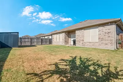 1048 Waverly Drive, Van Alstyne, TX 75495 - Photo 5