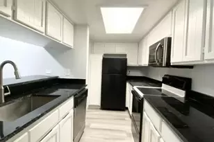 12816 Midway Rd, Dallas, TX 75244 - Photo 3