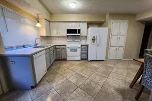 2517 Hollydale Dr, Garland, TX 75044 - Photo 3