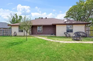 625 Linda Ct, Joshua, TX 76058 - Photo 17